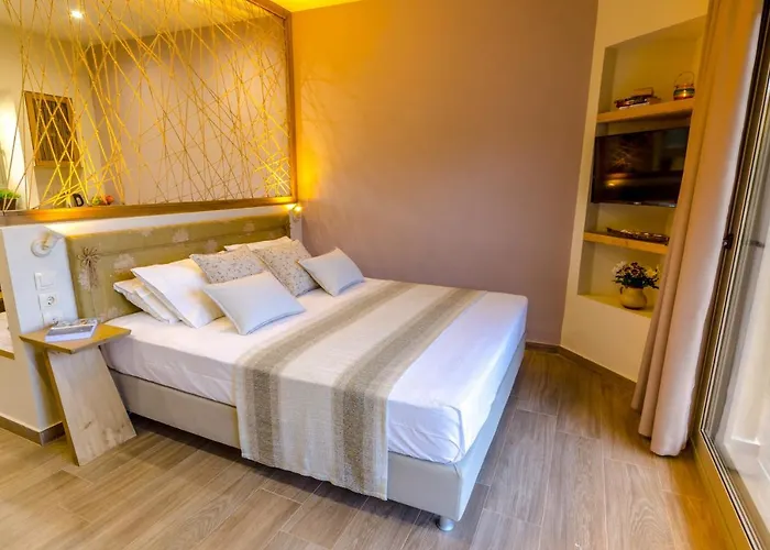 Forest Skiathos Apartment